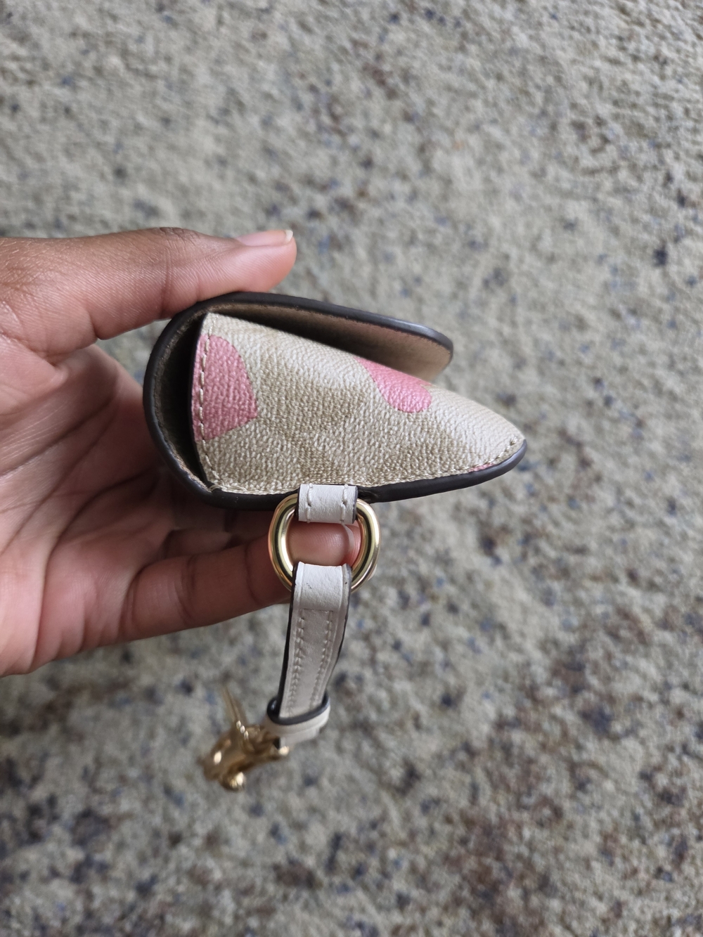 Coach Heart-Print Sunglasses Case - Picture 7 of 9